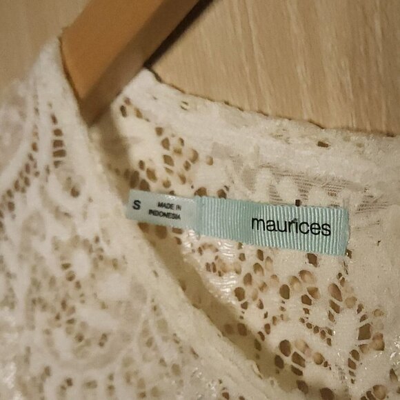 Maurices Cream Lace Stretchy Tunic Top Small - Picture 6 of 6